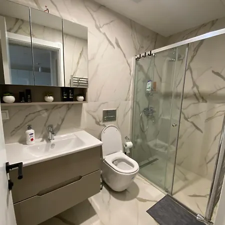 Diamond Gem 18th Fl Apartment